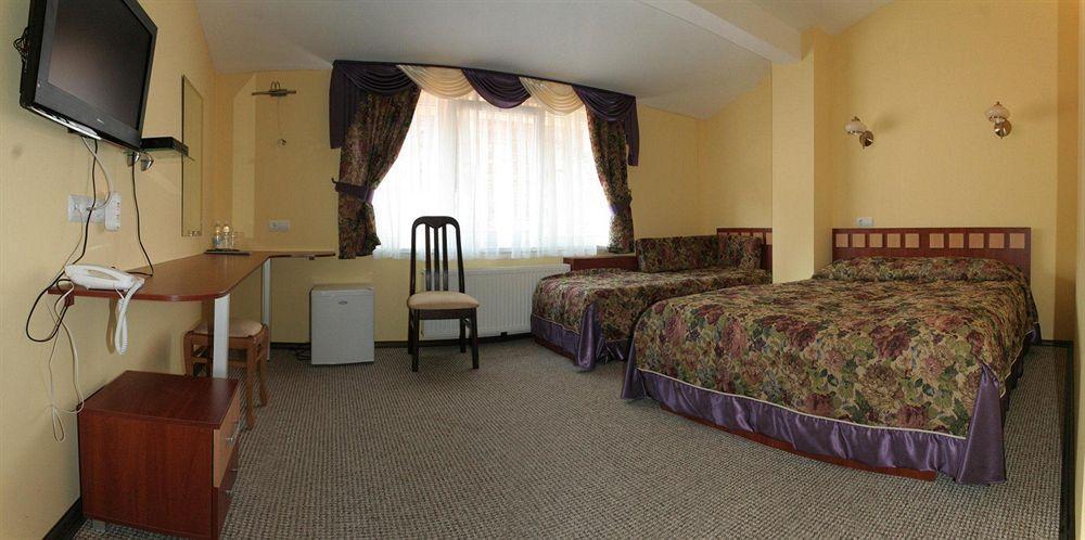 Hotel Leotel Lviv Værelse billede