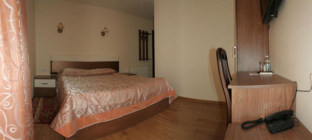 Hotel Leotel Lviv Eksteriør billede