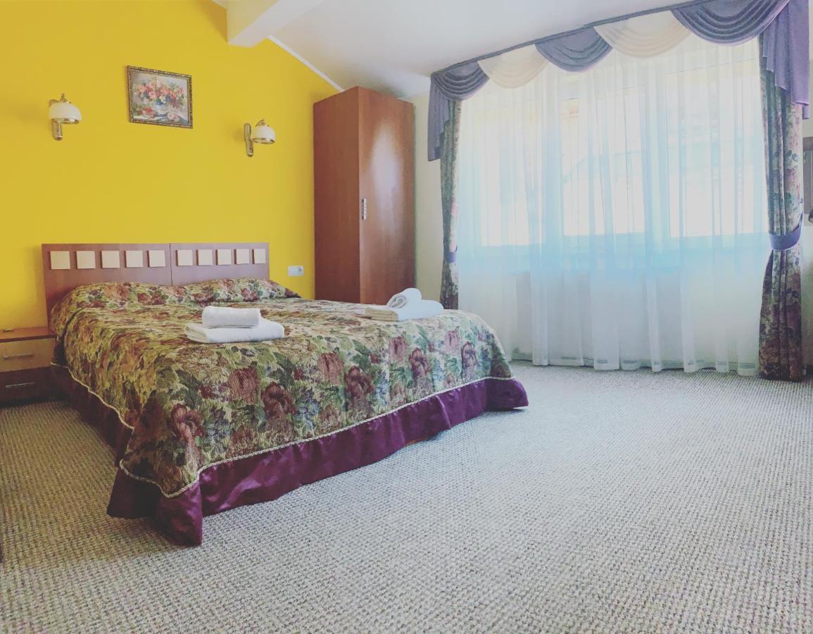 Hotel Leotel Lviv Eksteriør billede