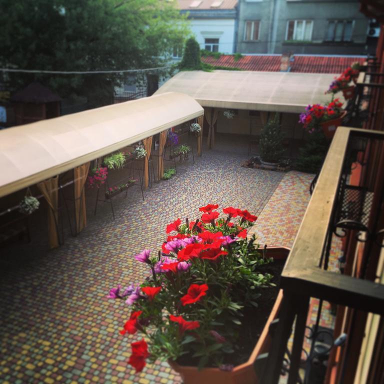 Hotel Leotel Lviv Eksteriør billede