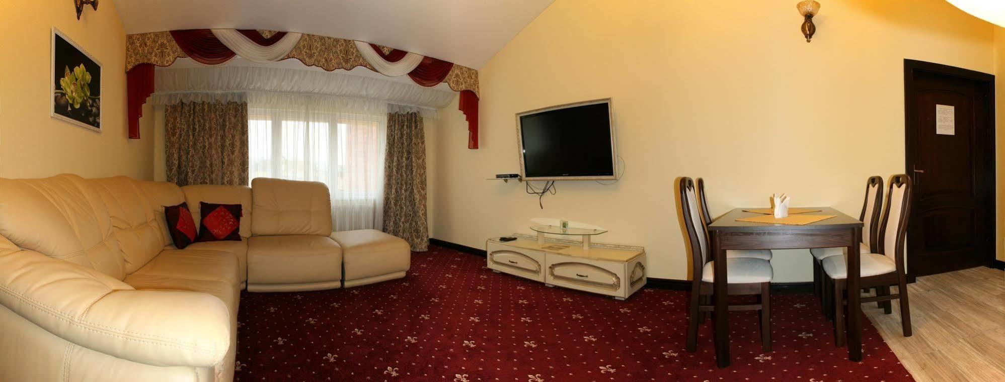 Hotel Leotel Lviv Værelse billede