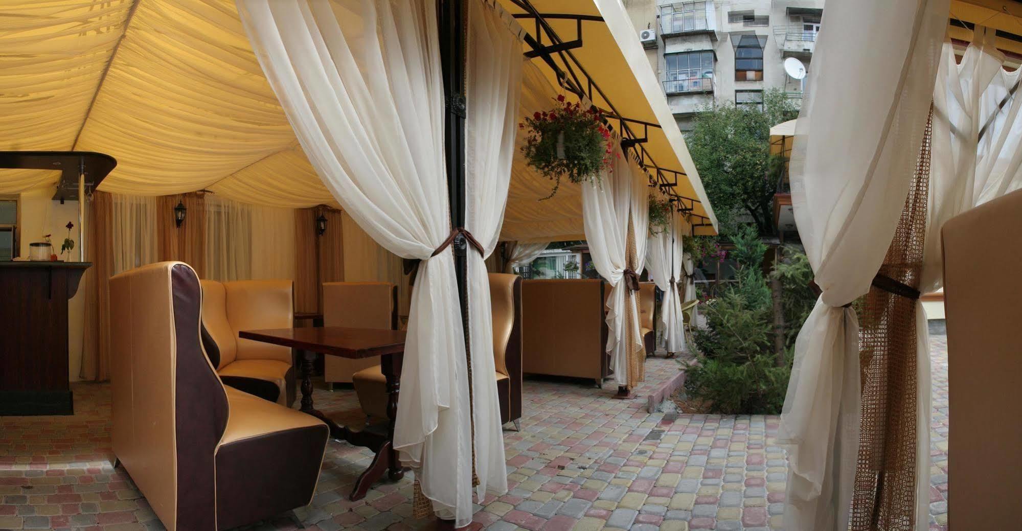 Hotel Leotel Lviv Restaurant billede